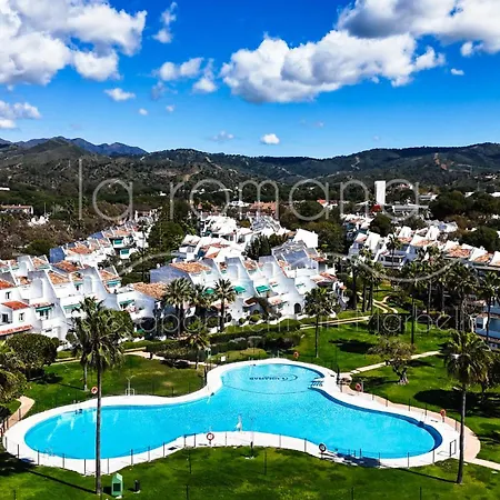 Casa 70, Duplex En Urbanizacion Lunamar By Laromanamarbella Appartamento Marbella