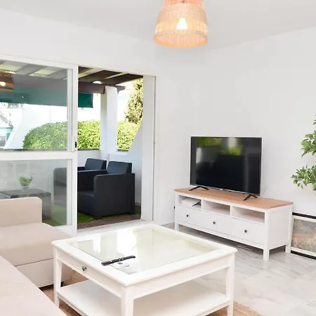 Appartement Casa 70, Duplex En Urbanizacion Lunamar By Laromanamarbella *
